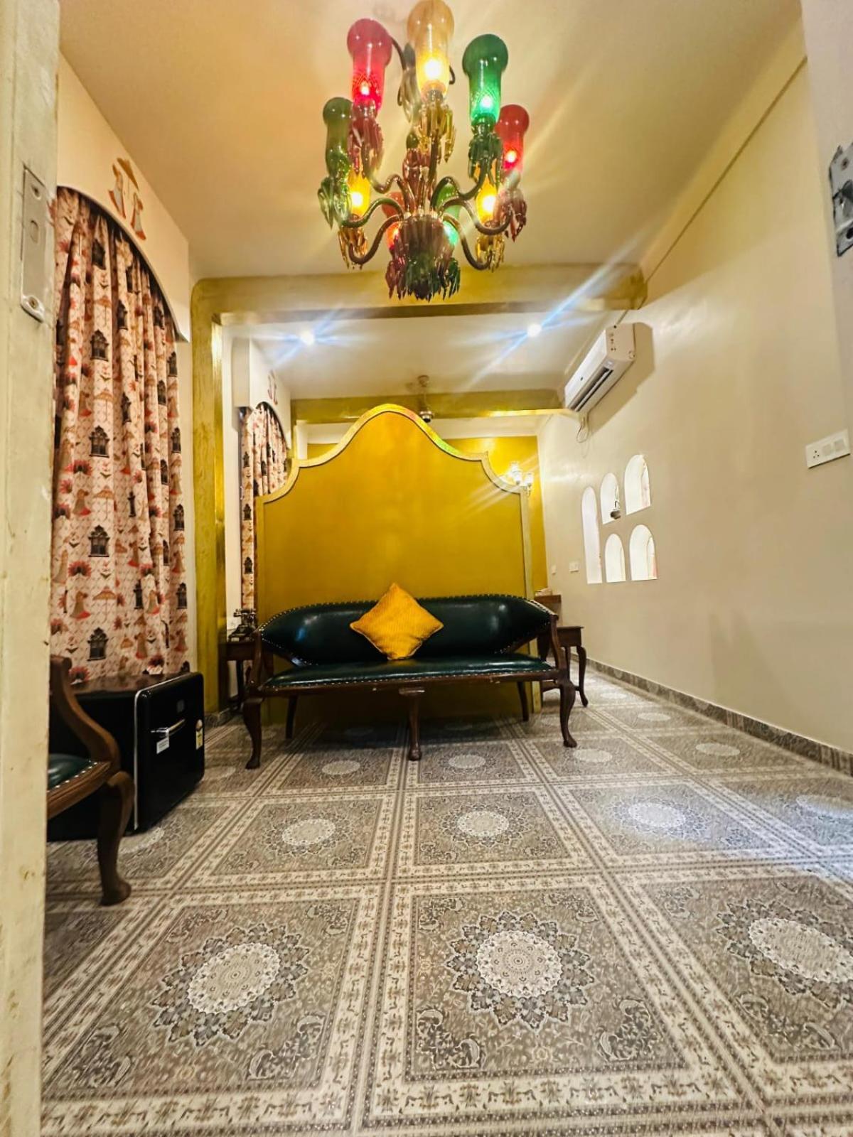 Stay Banaras - A Boutique Hotel Varanasi Exteriör bild